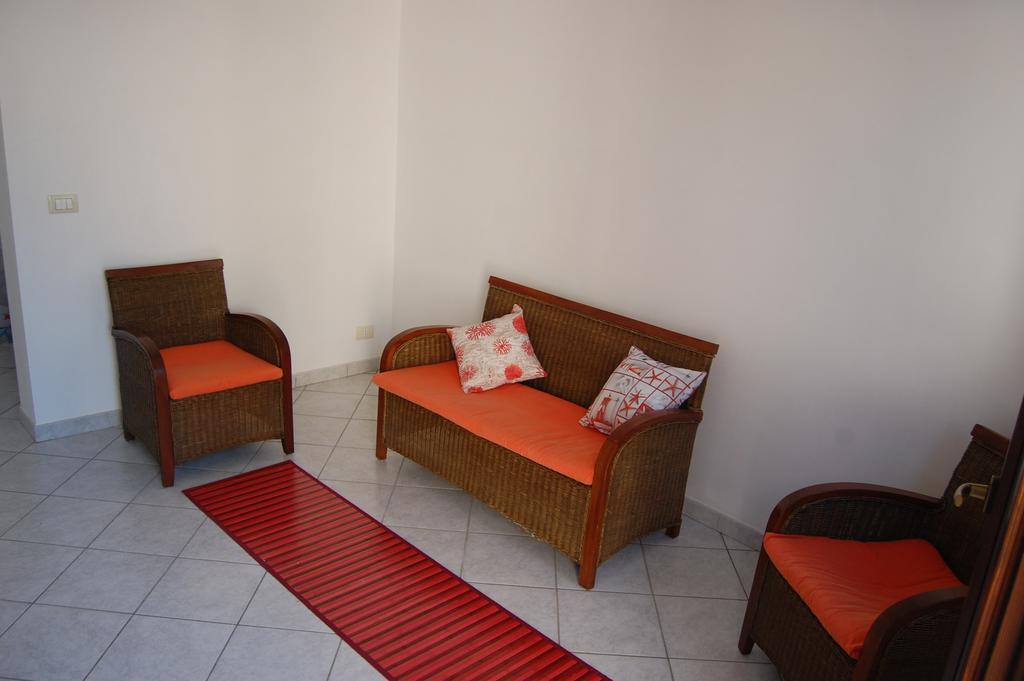 Hibiscus Rosso Villa Donnalucata  Exterior photo